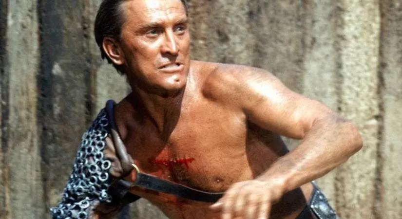 Ő volt az igazi Spartacus? – Három éve hunyt el a XX. század egyik legnagyobb színészlegendája, Kirk Douglas