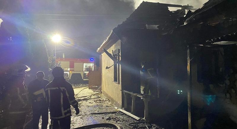 Leégett egy családi ház teteje Borzsován