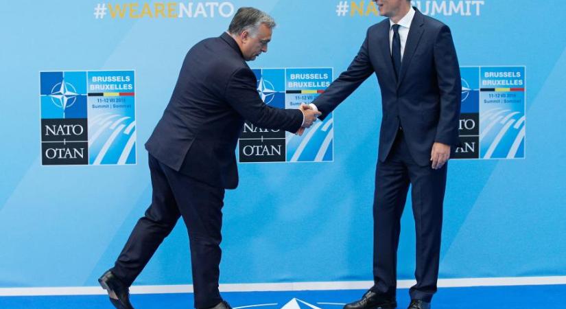 Palotás János: Viszlát NATO, viszlát EU!