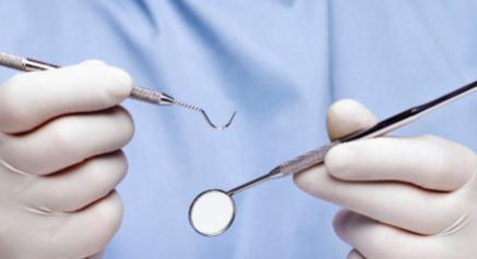 Rossz hír: megszűnhet több helyen az ingyenes fogorvosi ellátás