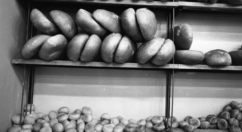 30 éve kenyér nélkül maradt Szombathely - Kenyérmizéria 1993 februárjában: 3-szoros drágulástól tartottak a vevők - fotók