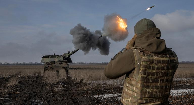 Megvan a bizonyíték arra, hogy az oroszok elsöprő offenzívára készülnek - Oroszország háborúja Ukrajnában – az Index hétfői hírösszefoglalója.