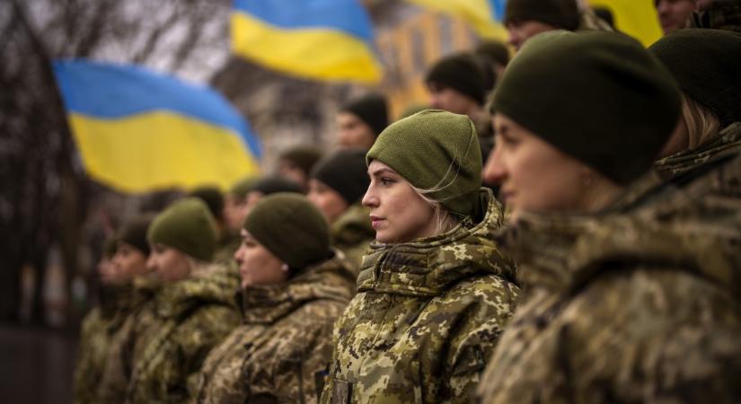 Egyre több nő szolgál az ukrán egységeknél