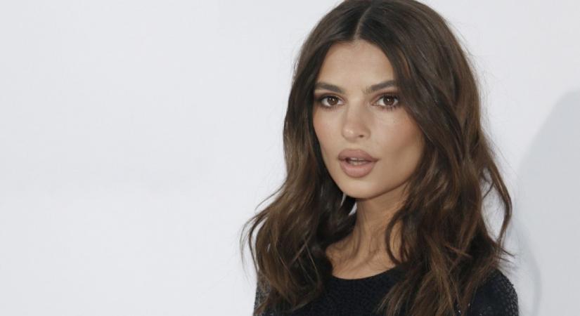 Emily Ratajkowski túllépte a megengedett határt: a modell anyaszült meztelenül pózolt az Instagramon - Fotók