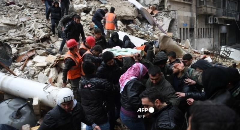 Földrengés Törökországban: Indulásra kész a magyar mentőcsapat, sokan lehetnek a romok alatt