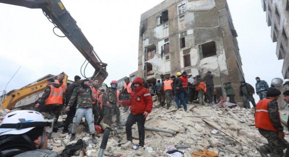 Folytatódott a földrengéssorozat Törökországban és Szíriában