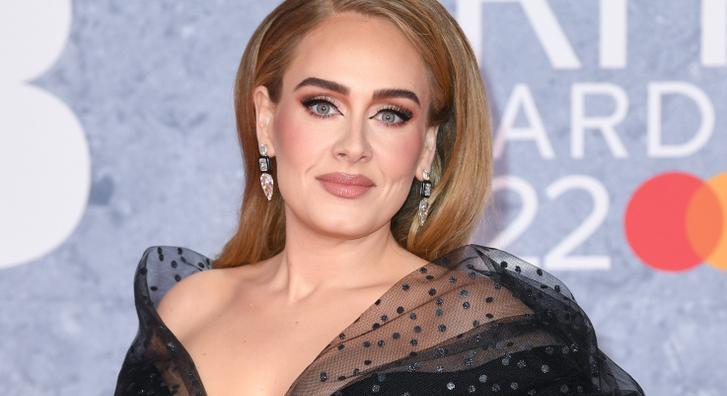 Videón, ahogy Adele a Grammy-gálán találkozik először kedvencével, Dwayne Johnsonnal
