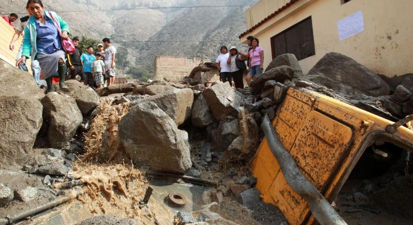 Ismét egy természeteti csapás: földcsuszamlás sújtotta Peru déli részét, 36-an meghaltak
