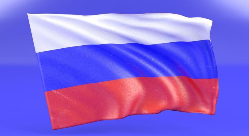Mi hazánkos politikus tartotta az orosz zászlót a Munkáspárt tüntetésén