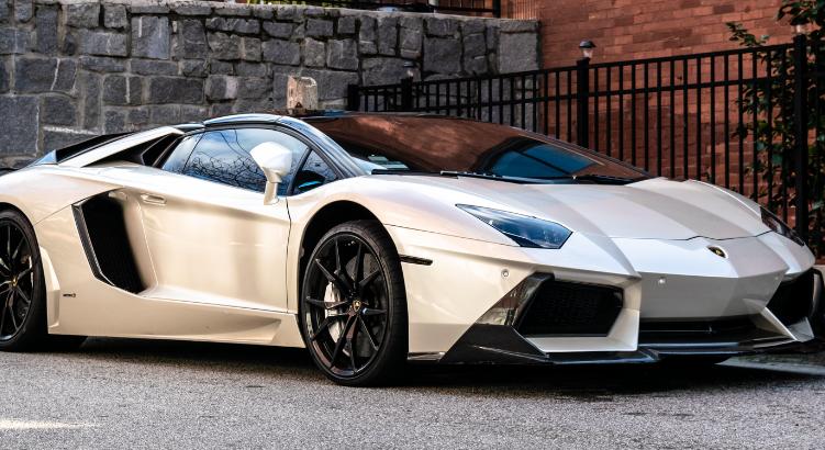 A Lamborghini szerint egyelőre nincs értelme az elektromos szupersportautóknak