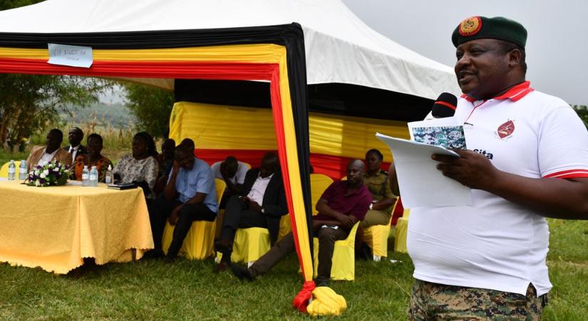 Az ugandai hadsereg vezetője megtiltotta az orvosoknak, hogy ellássák a meleg pácienseket