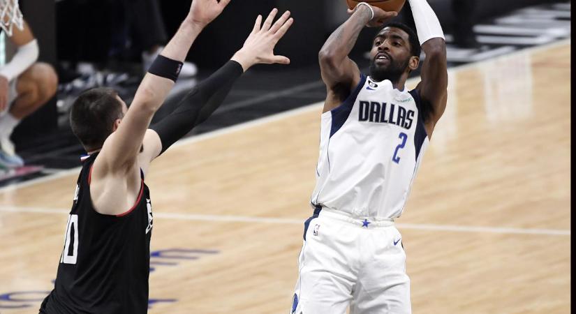 NBA: Irving győzelemmel debütált Dallasban, Lillard-show Portlandben