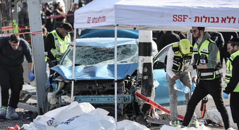 Terrortámadás: tömegbe hajtott egy Mazda, egy hatéves kisfiú is életét vesztette