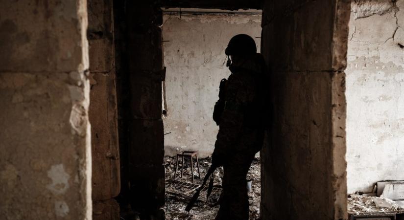 Az ukrán csapatok tartják magukat a donyecki fronton