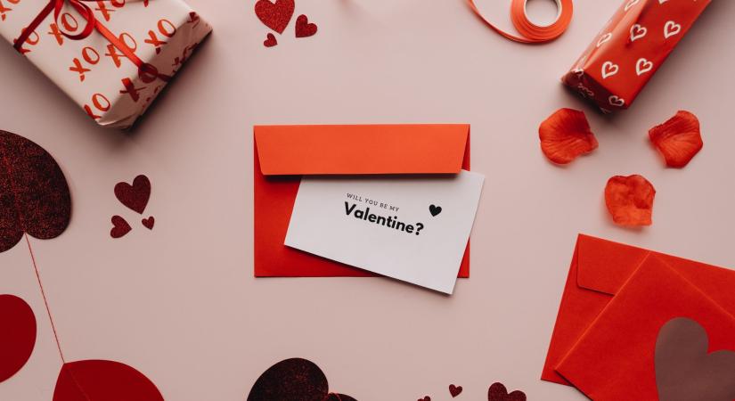 A szerelem marad, a kártya megy – mi legyen a Valentin-napkor keletkező hulladékkal?