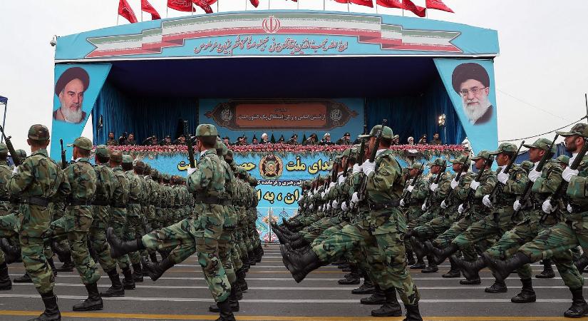 Vége az embargónak: Irán megint üzletelhet fegyverekkel