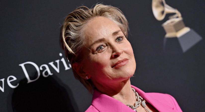 Gyászol Sharon Stone, zokogva közölte a szörnyű hírt