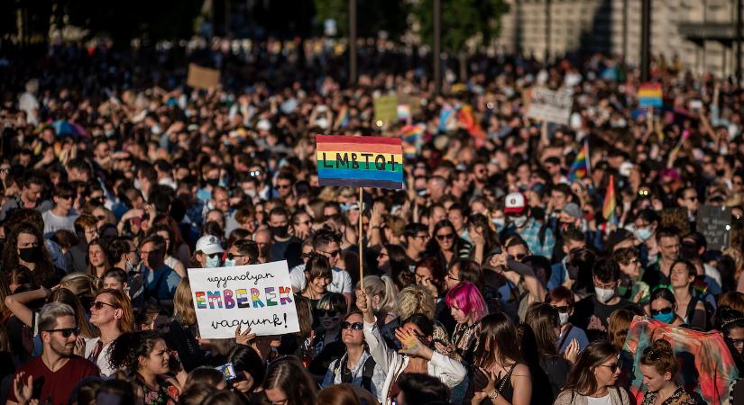 Uniós szinten indul eljárás a magyar homofób propagandatörvény ellen