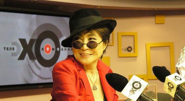 A tervezettnél tovább lesz látogatható a Nemzeti Múzeum Yoko Ono-kiállítása