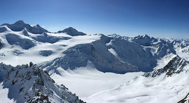 Az Alpok gleccserei 2022-ben gyorsabban olvadtak, mint bármikor azelőtt