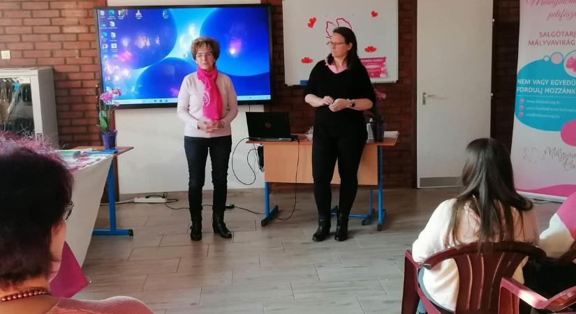 A méhnyakrák veszélyeire és megelőzésére hívták fel a figyelmet a gyarmati iskolában