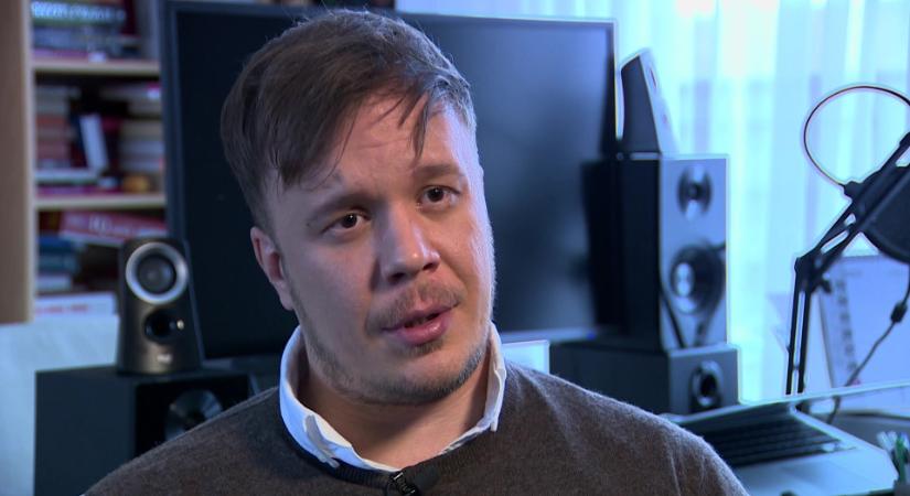 Videón, ahogy az uzsorások fogva tartják Fekete Dávidot: életveszélyben érezte magát