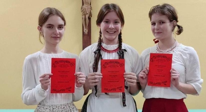Kiemelt arany minősítést értek az Esztergomi Dobó Katalin Gimnázium diákjai