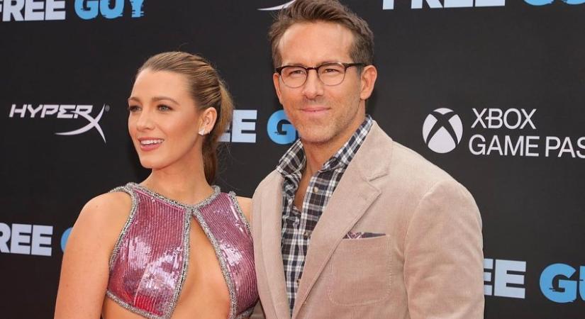 Blake Lively és Ryan Reynolds odáig vannak új csöppségükért