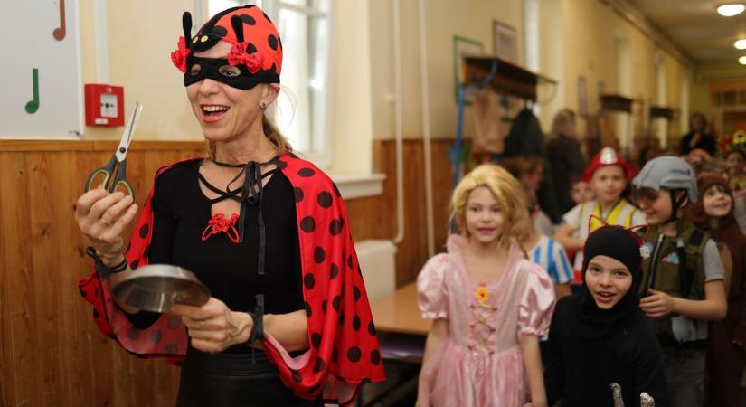 Ilyen egy igazán színes iskolai farsang - a Kodály felvonulásán jártunk (galériával)