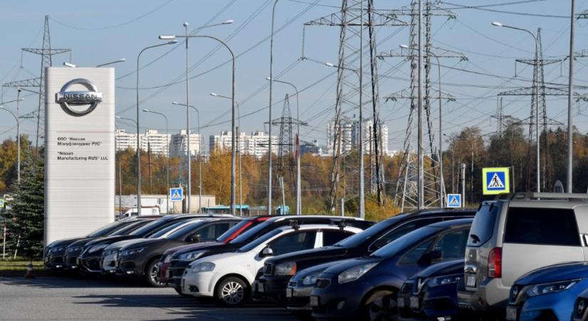 Nincs új nyugati autó, nehéz dilemma várja az orosz vevőket