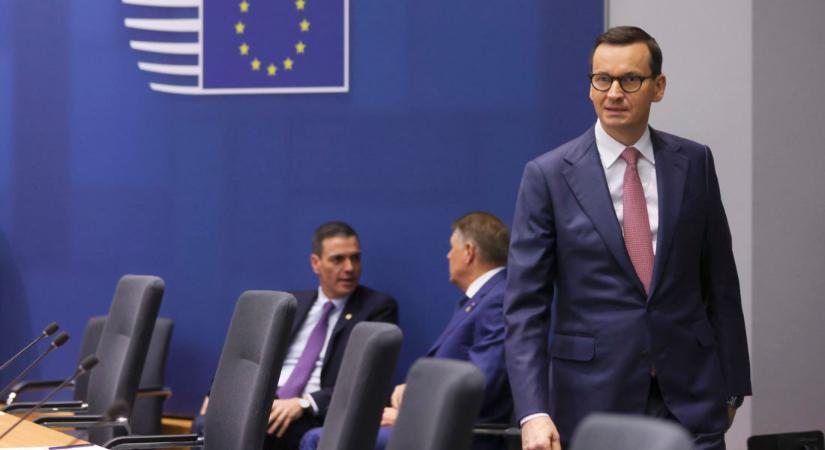 A lengyelek csak egy USA vezette koalíció keretében hajlandó MiG-eket adni Ukrajnának