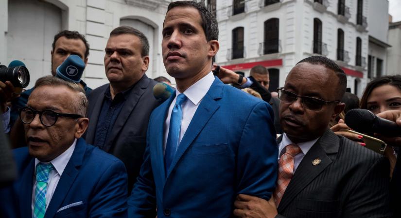 Kiderült, hol „rejtőzködik” Juan Guaidó