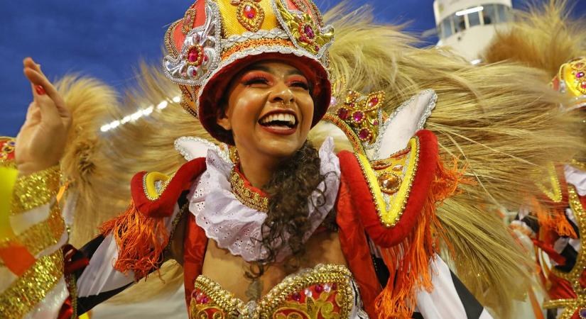 Elkezdődött a Sao Pauló-i karnevál: így mulatnak most Brazíliában – fotók