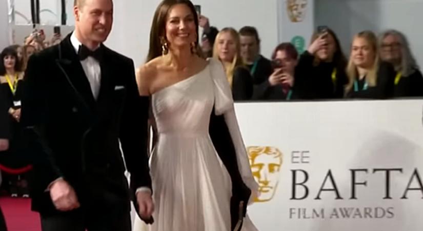Mindenkit elkápráztatott Katalin hercegné és Vilmos herceg megjelenése a BAFTA-gálán