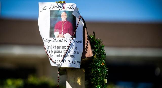 Megölték a Los Angeles-i segédpüspököt, a gyanúsított a házvezetőnő férje