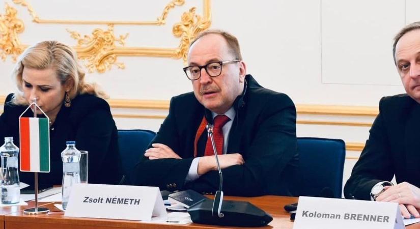 Pszichiátert javasolt Németh Zsolt a szlovák külügyminiszternek