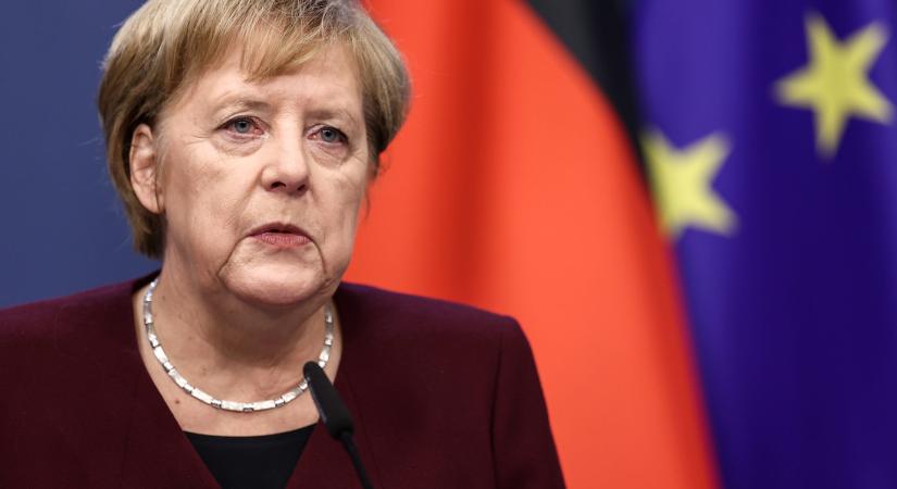 Merkel szerint veszélyben az európai integráció