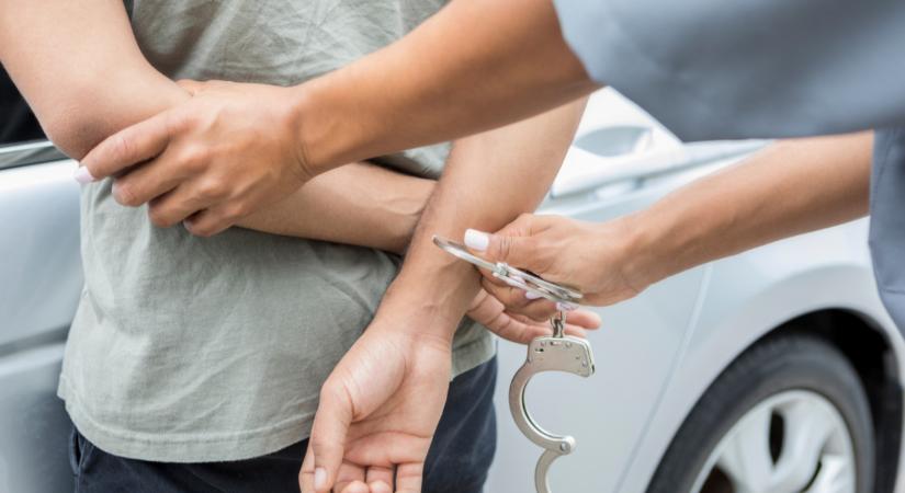 3 magyar orvos kezén kattant a bilincs: ezért tartóztatták le őket