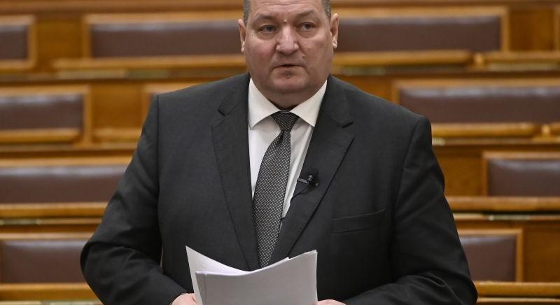 Németh Szilárd bejelentette: Egyedülálló módon és mértékben védi a magyar családokat