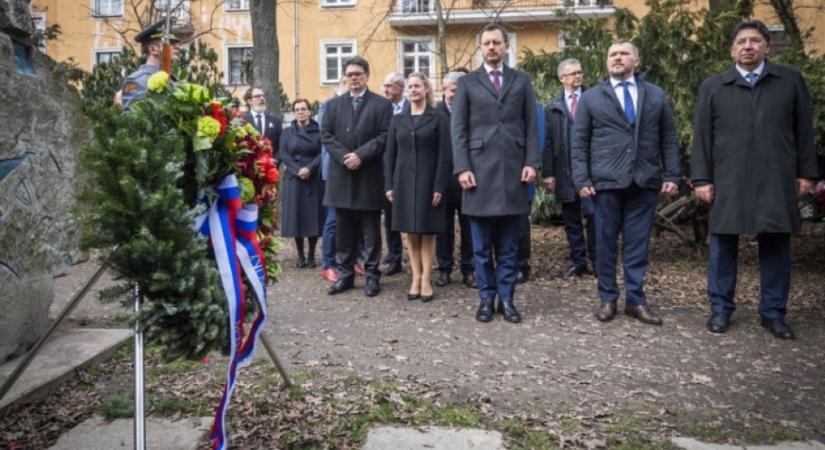 Sajnálatát fejezte ki a kormány Ján Kuciak és menyasszonya meggyilkolása miatt