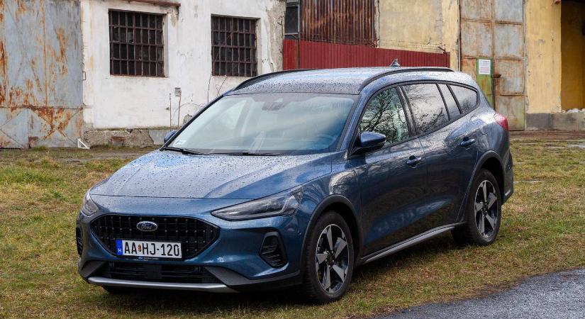 Kérem vissza a férfiasságom - Teszt: Ford Focus 1.0 EcoBoost Hybrid Active X kombi - 2023.