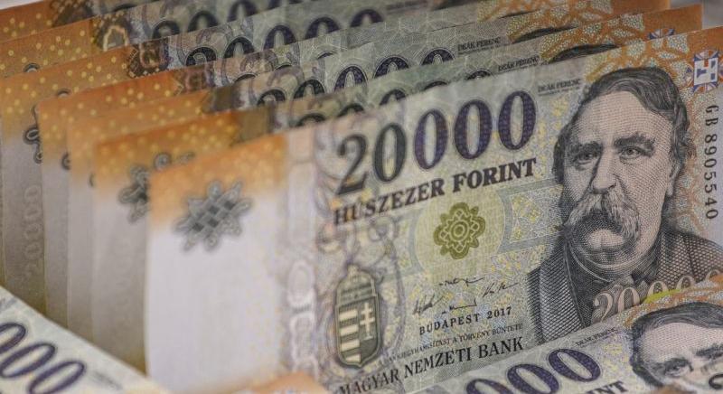 KSH: 581 900 forint volt a bruttó átlagkereset decemberben