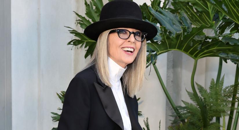 A 77 éves Diane Keaton szerint ez a nőies, sikkes megjelenés kulcsa: minden szettjéhez van egy megfelelő kalap