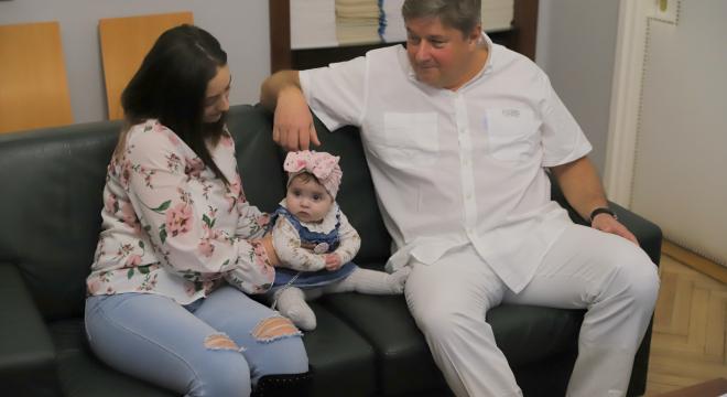 Féléves kislány életét mentették meg a Szegedi Tudományegyetemen