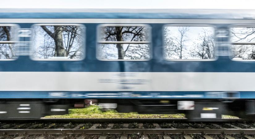 Figyelmeztet a MÁV: ezt mindenkinek tudnia kell az új megyei és országbérletekről, mielőtt megveszi