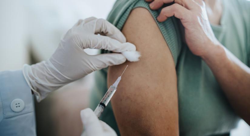 Sokkoló hír a Pfizerrel oltottaknak: tényleg van kapcsolat a vakcina és a szívkárosodás között?