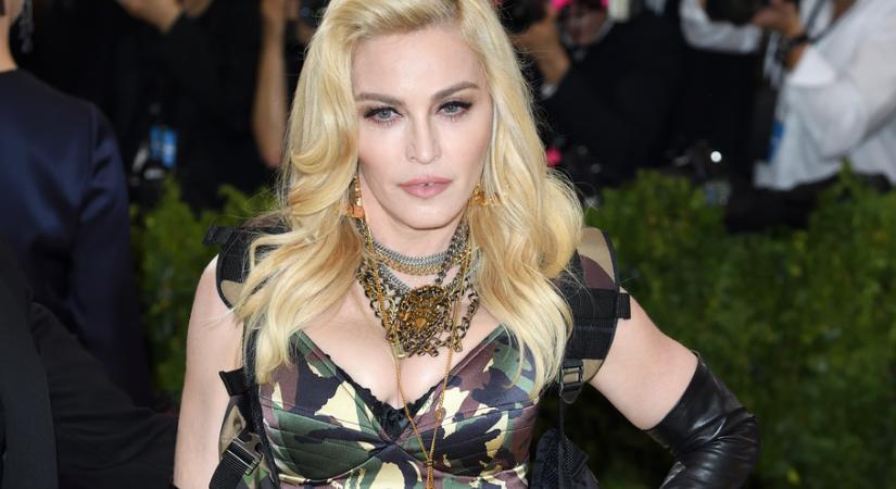 Madonna gyászol, meghalt a testvére