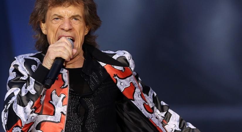 43 évvel fiatalabb nő csábította az ágyába a világhírű énekest: ebbe a 36 éves bombázóba szerelmes Mick Jagger
