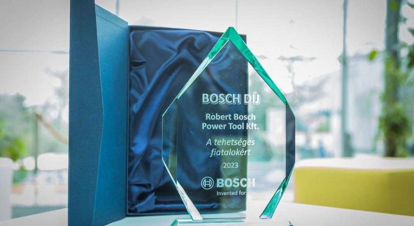 Mérnök hallgatókat díjazott a Bosch