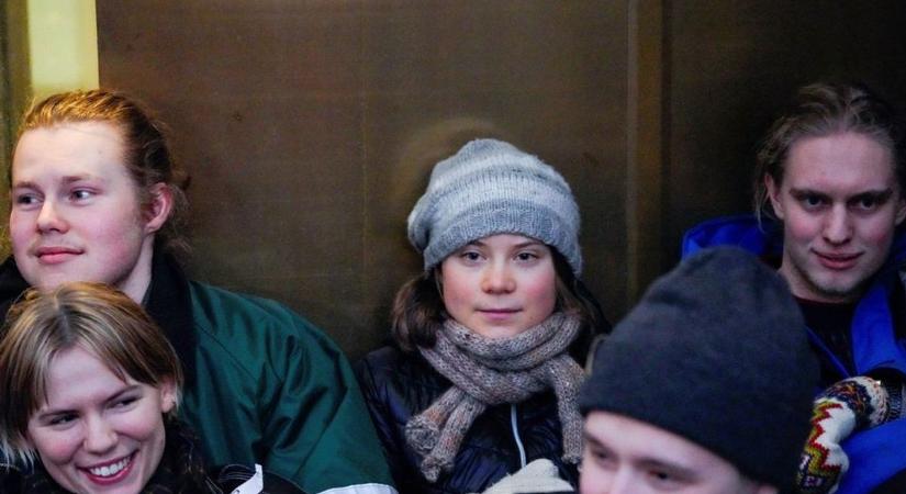 Greta Thunberg vezetésével vonták blokád alá a norvég energiaügyi minisztériumot